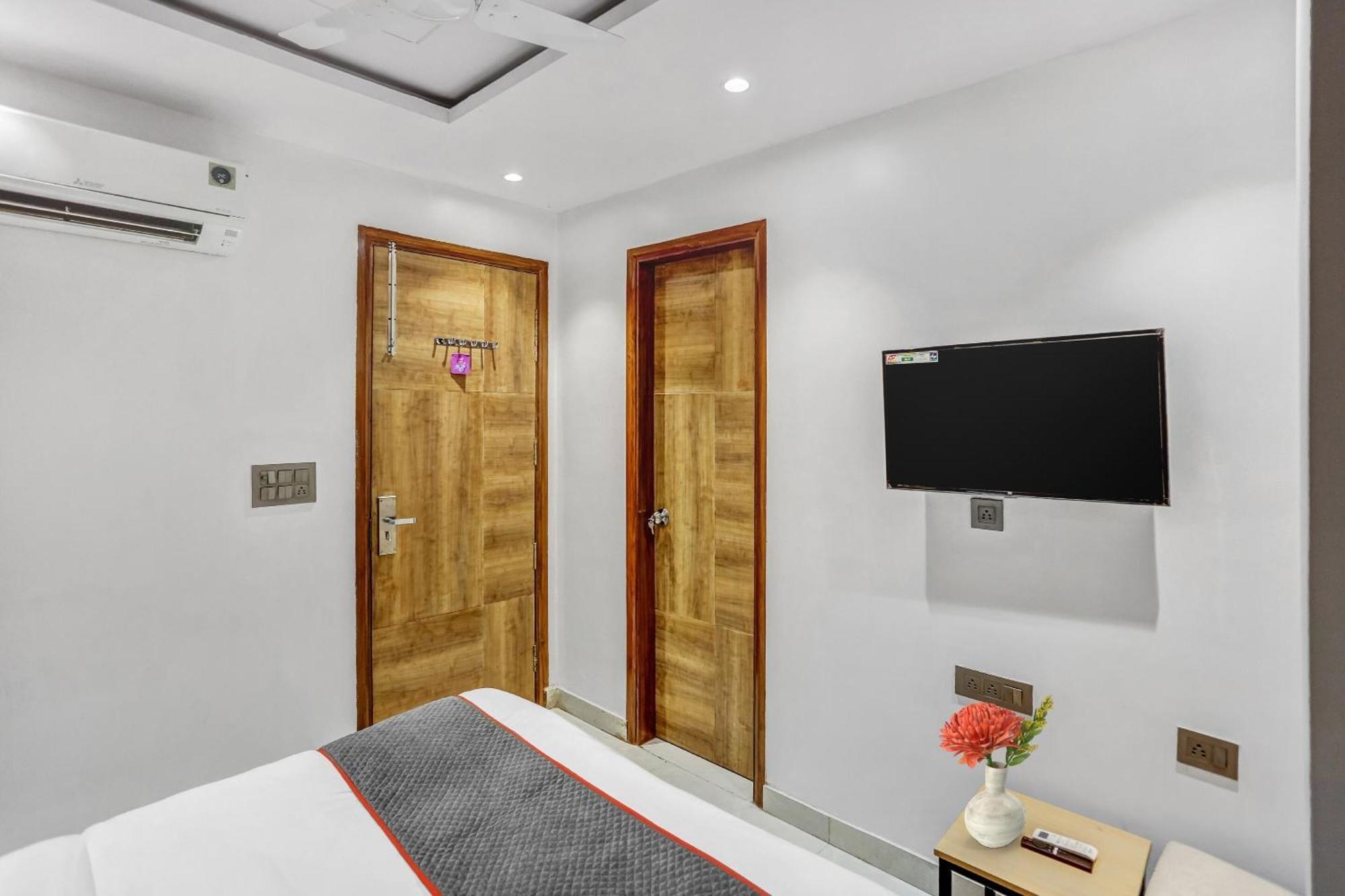 Capital O Hotel Moody Inn Delhi  Exterior photo